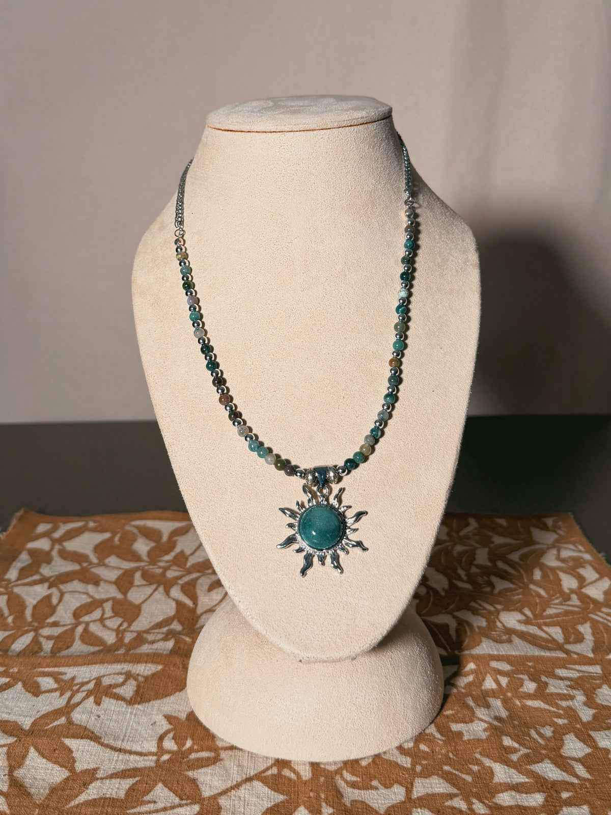 Solar Ground Necklace